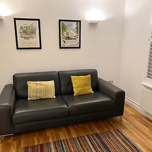  Apartment ***spotless, Bright 1 Double Bed Apartment***